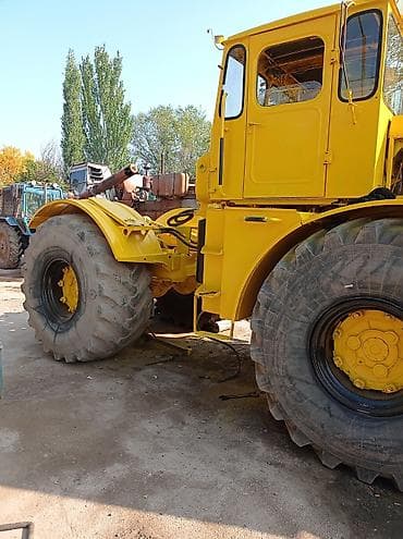 Унаа: Колёсный трактор высокой мощности (артiculированный, 4х4), жёлтый — 6