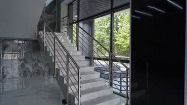 аренда помещений асанбай: Сдаются офисные помещения в центре города, со всеми удобствами. Тел. — 6