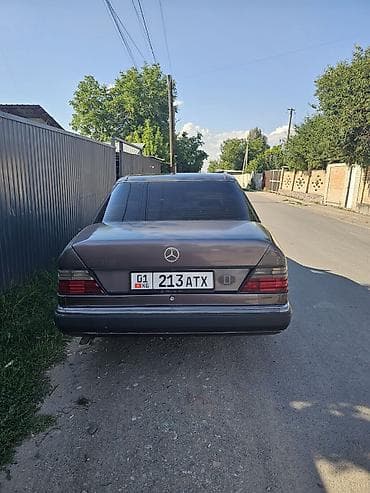 Унаа: Mercedes-Benz E-Class: 1991 г., 2.3 л, Кол менен иштөөчү, Бензин, Седан — 5
