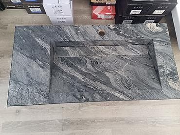 Столешница, Камень