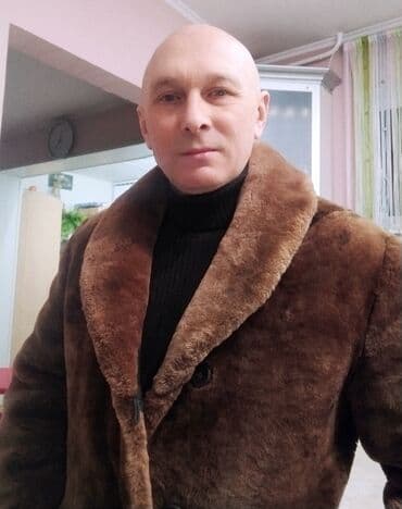 Прокат одежды: Продаю б/у мужскую шубу 50 размера из натурального меха мутон. Шуба на — 2