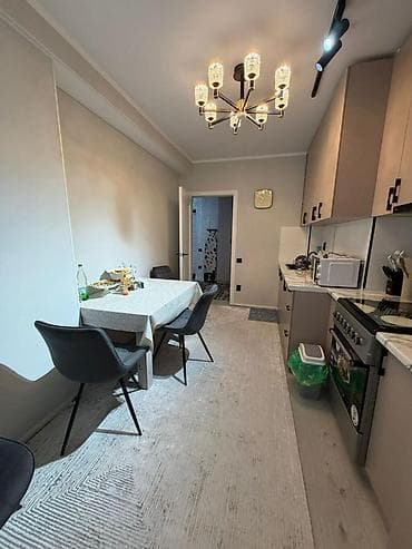 Квартиры: 1 комната, 42 м², 8 этаж — 4