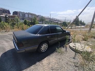 линолеум для авто: Mercedes-Benz W124: 1992 г., 2.3 л, Механика, Бензин, Седан — 5