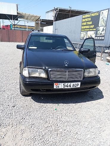 lexus es 2013: Mercedes-Benz C-Class: 1994 г., 2 л, Механика, Бензин, Седан — 5