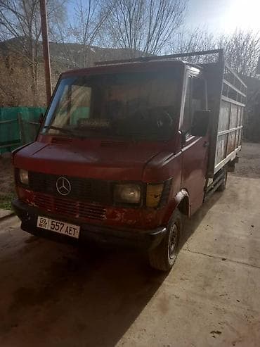 т2 транспортер: Грузовик, Mercedes-Benz — 2