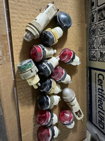 КУНдар: Продаю советские световые индикаторы толи от грузового авто толи от — 4