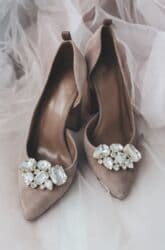 свадебные платья для покрытых: Украшение-аксессуар для обуви и одежды (клипсы) - В комплекте: 2 шт — 31