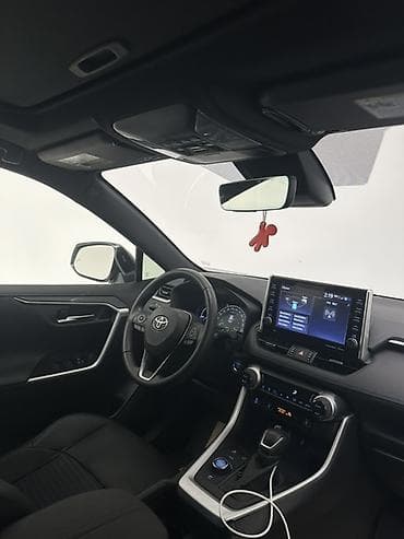 byd e2 2023: Toyota RAV4: 2022 г., 2.5 л, Автомат, Гибрид, Кроссовер — 7