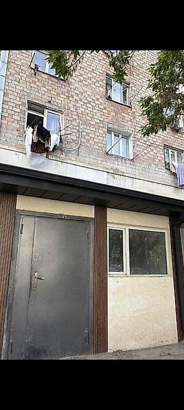 Шота руставели Сдается три офиса Площадь: 20м2 В одном помещении