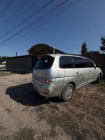 Транспорт: Toyota Gaia: 2002 г., 2 л, Автомат, Газ, Минивэн — 6