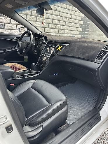 sanata nurays 2019: Hyundai Sonata: 2010 г., 2 л, Автомат, Газ, Седан — 9