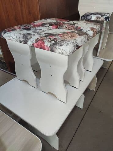 стол и 4 табурета: Новый стол на кухню с 4 стулчиками Кухонный стол 4 табуретки Размер — 1