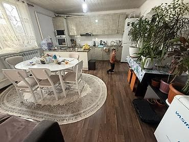 үй сатылат калыс ордо: Продается дом 100м2 Из жженного кирпича Участок квадратной формы 20x20 — 1