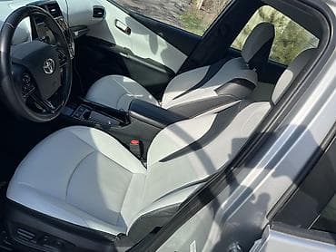 Продажа авто: Toyota Prius: 2019 г., 1.8 л, Вариатор, Гибрид, Хэтчбэк — 8