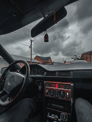 орел фронтеро: Mercedes-Benz W124: 1993 г., 3.2 л, Автомат, Бензин, Седан — 7