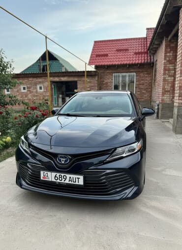продаю мерседес сапог всё модели бишкек: Toyota Camry: 2019 г., 2.5 л, Автомат, Гибрид, Седан — 1