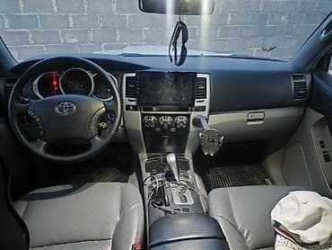 Toyota 4Runner: 2004 г., 4 л, Автомат, Бензин, Внедорожник — 4
