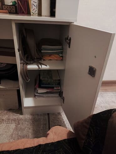 маникюрный столик: Стол маникюрный почти новый качество отличное брали дорожена — 5