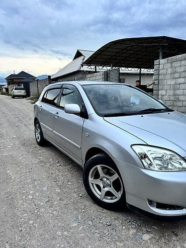 toyota crovn: Toyota Corolla: 2002 г., Бензин, Хэтчбэк — 4