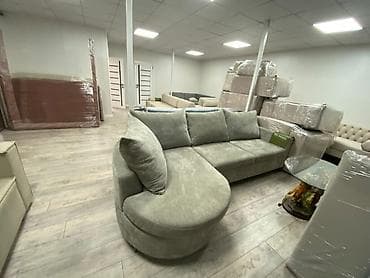 сдаётся кушетка: Требуется доставщик мягкой мебели зарплата 30000 обед ужин + — 4