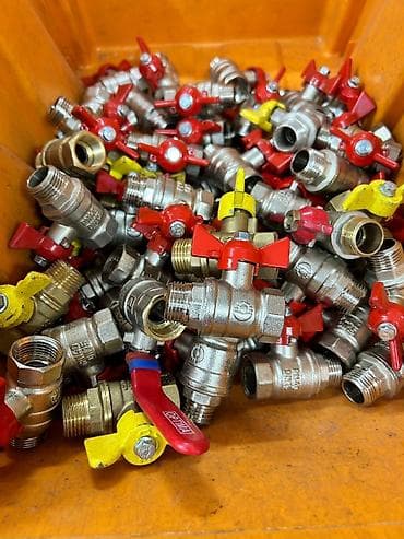 Кухонные краны: Сантехническая арматура и смесители - Однорычажные смесители для — 4