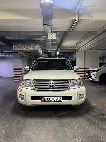 Toyota Land Cruiser: 2013 г., 4 л, Автомат, Бензин, Внедорожник