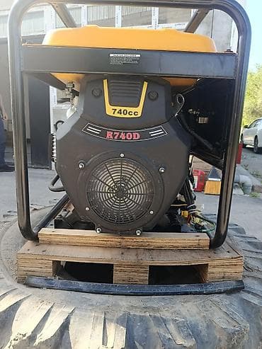 Бензиновый генератор R740D - Двигатель: 4‑тактный, объем 740 см³