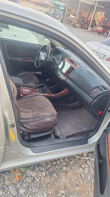подсветка салона автомобиля: Toyota Camry: 2002 г., 2.4 л, Механика, Седан — 1