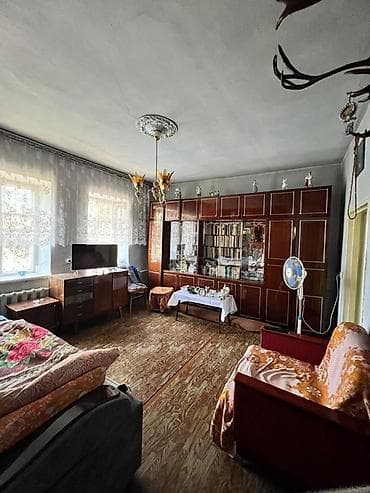 Дома: Земельный участок . 📍 Адрес: Бишкек, Рабочий городок 📐 Площадь — 4