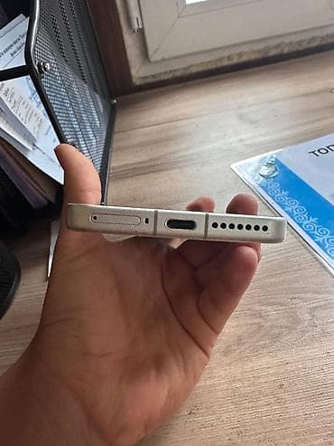 xiomi 15: Xiaomi, 15, Б/у, 256 ГБ, цвет - Белый — 6