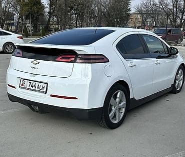 9: Chevrolet Volt: 2015 г., 1.4 л, Гибрид, Лифтбек — 4