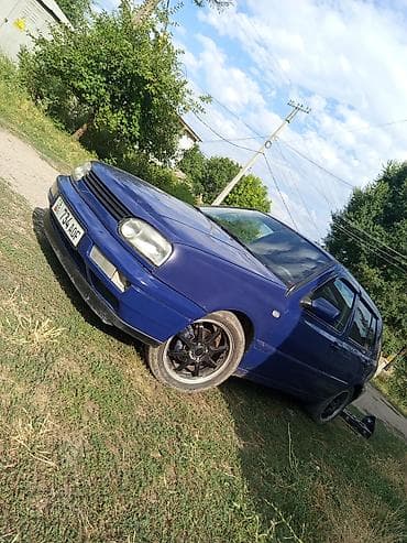 трёхдверный: Volkswagen Golf: 1997 г., Механика, Бензин, Хэтчбэк — 9