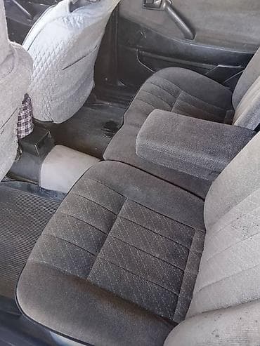 Унаа: Volkswagen Passat: 1993 г., 1.8 л, Кол менен иштөөчү, Бензин, Универсал — 6