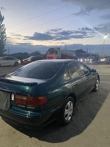Honda Accord: 1995 г., 2 л, Бензин, Седан at lalafo.kg Honda Accord: 1995 г., 2 л, Бензин, Седан