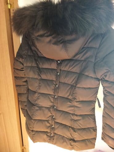 Куртка зимняя очень теплая состояние отличное