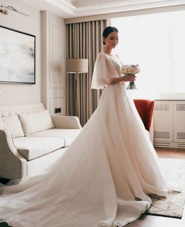 Свадебное платье, Пышная модель, 44, 46 (M), цвет - Айвори, Рукава: Съёмные, Со шлейфом