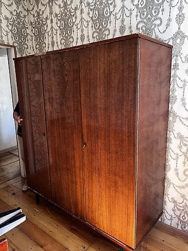 Шифоньер, шкаф для одежды, Б/у, Прямой, Дерево — 1