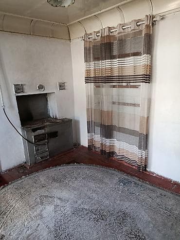 хата 2 комнатная: 50 м², 2 комнаты — 3