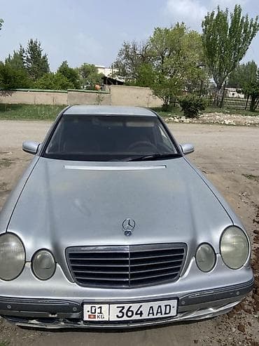 Mercedes-Benz E-Class: 2000 г., 2 л, Механика, Бензин, Седан