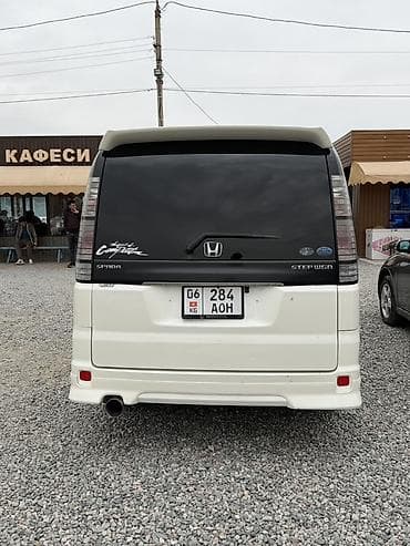 Продажа авто: Honda Stepwgn: 2004 г., 2 л, Автомат, Бензин, Минивэн — 4