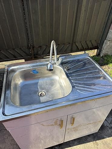 мойка с тумбой для кухни купить: Кухонная мойка с тумбой и смесителем - Встроенная нержавеющая мойка — 3