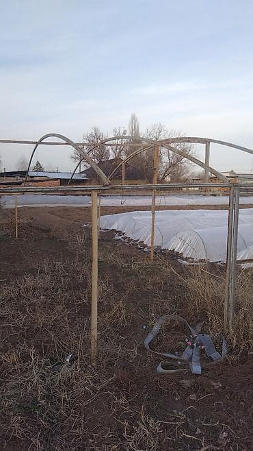 Каркас теплицы (арочная конструкция) - Материал: металлический at lalafo.kg Каркас теплицы (арочная конструкция) - Материал: металлический