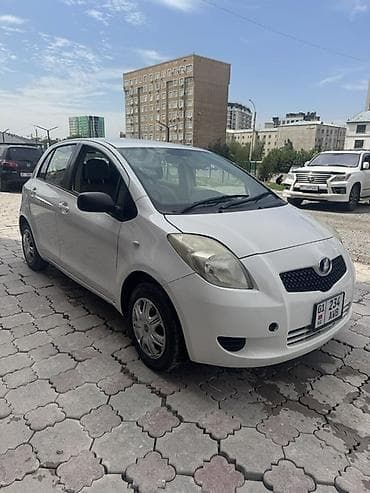 Продажа авто: Toyota Vitz: 2006 г., 1 л, Автомат, Бензин, Хэтчбэк — 3