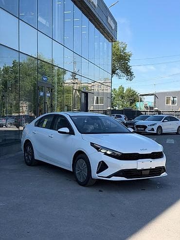 Kia: Kia K3: 2025 г., 1.5 л, Вариатор, Бензин, Седан — 6