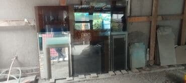 айнек терезе: Продаю стекло разный рисунок, отдам дёшево. есть целые листы и куски — 2