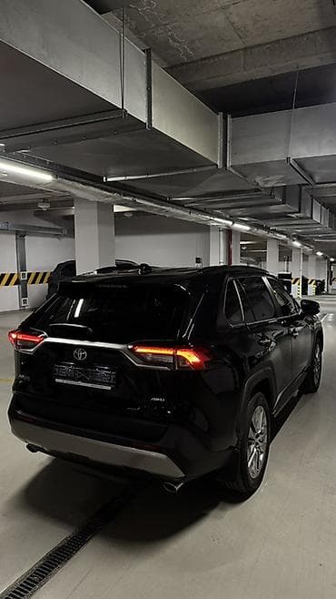 range rower: Toyota RAV4: 2023 г., 2 л, Автомат, Бензин, Кроссовер — 5