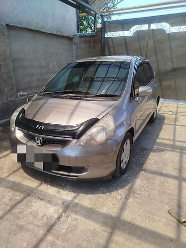Транспорт: Honda Fit: 2004 г., 1.3 л, Автомат, Бензин, Хэтчбэк — 1