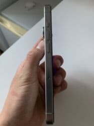 IPhone 15 Pro, Б/у, 256 ГБ, Серебристый, Чехол, 86 %