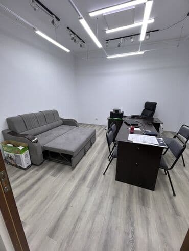 Недвижимость: Сдаю в аренду офис ( помещение, под кабинет) 20 квадратных метров — 8