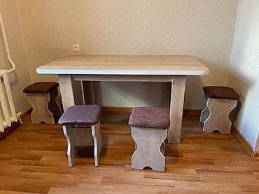 Светлая комната с окном на город. Внутри: - двуспальная кровать с — 6